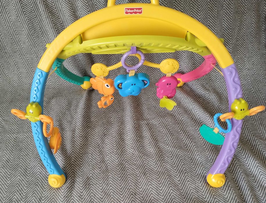 Fisher price активна гимнастика с животни
