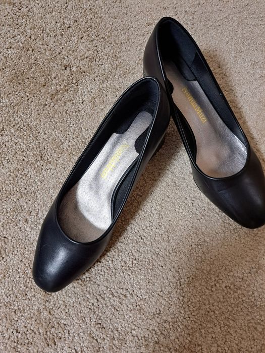 Туфли женские черные