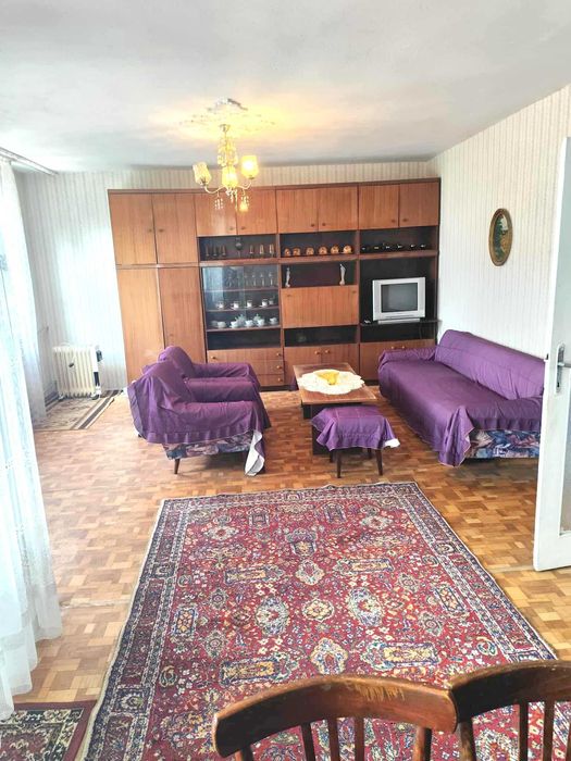 Тристаен апартамент тухла жк.Славейков  Бургас