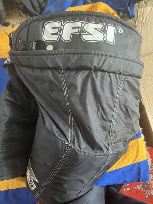 Продам комплект хоккейной формы