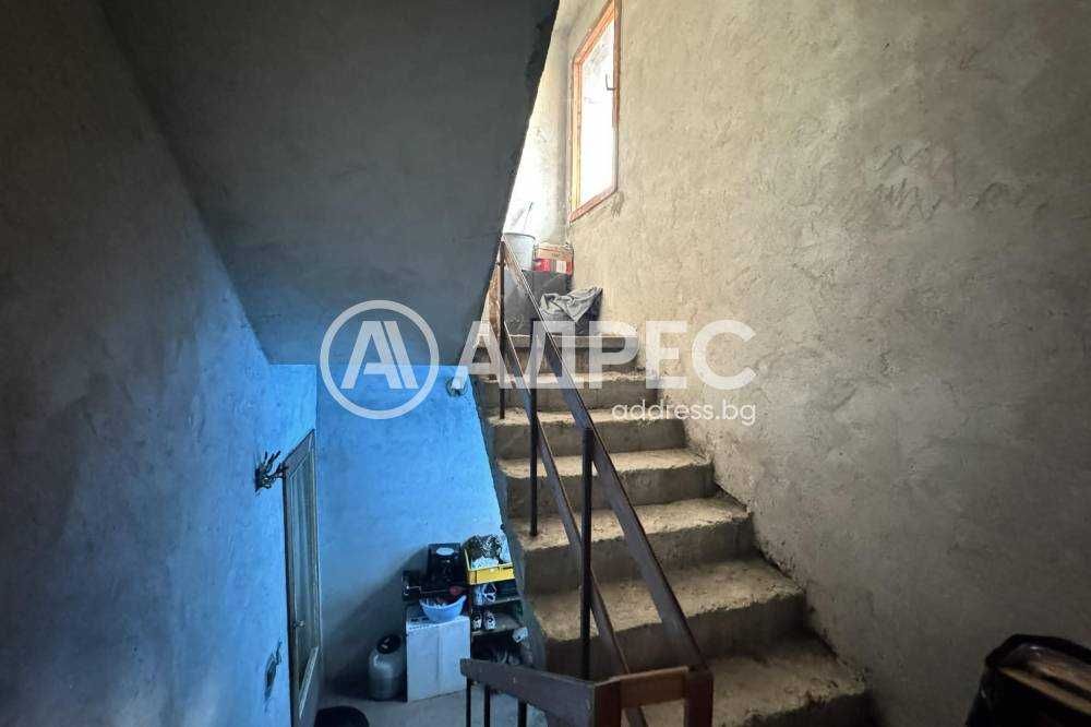 Продава КЪЩА, гр. Попово