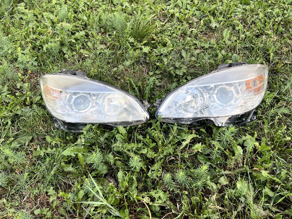 Оригинални фарове за Mercedes W204