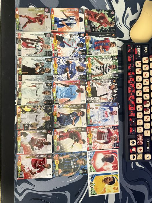 1200 + карти Topps Bundesliga 2010-2014 албум + Шампионска лига карти