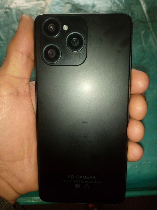 Yangi telefon sotiladi holati ideal yaqinda olingan