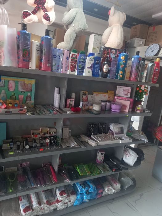 Стелаж magazin uchun