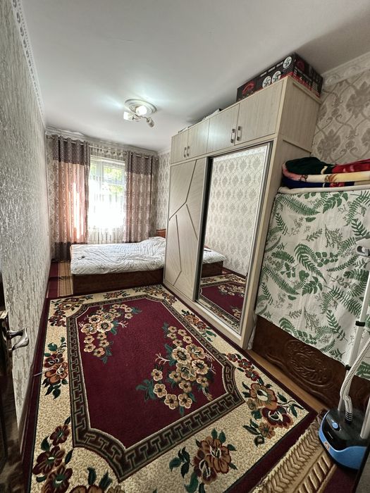 Chilonzor 20-kvartalda 4 xonali kvartera barcha jihozlari b/l sotiladi