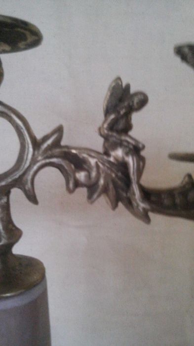 Часы каминные настольные бронза статуэтка