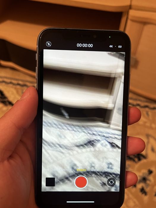 Продам iphone Xr