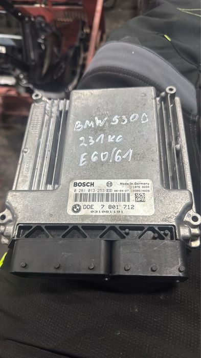 Моторен Компютър за бмв 530 Е60
