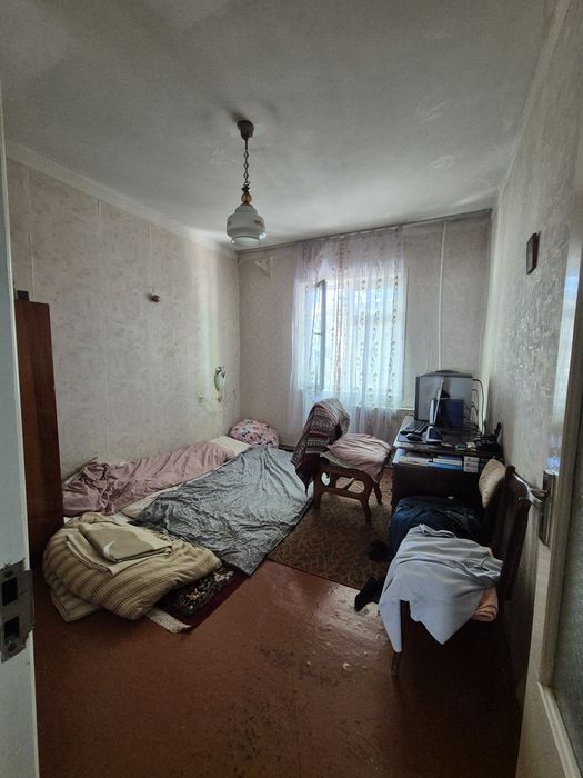 Продается 3х комнатная квартира на Ахмад Югнакий