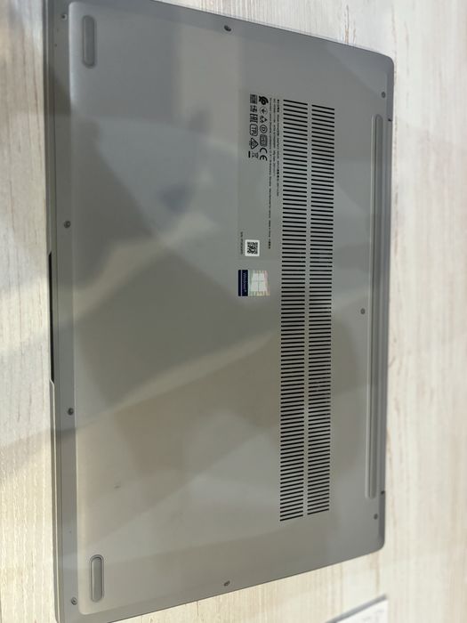 Ноктбук LENOVO