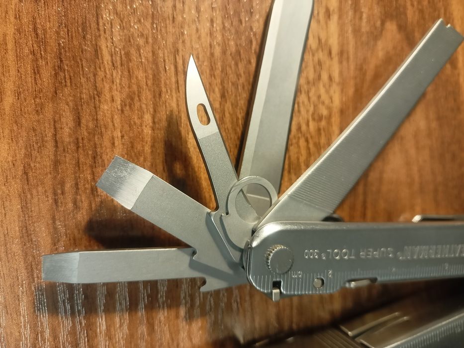 Leatherman Supertool 300 мультитул.