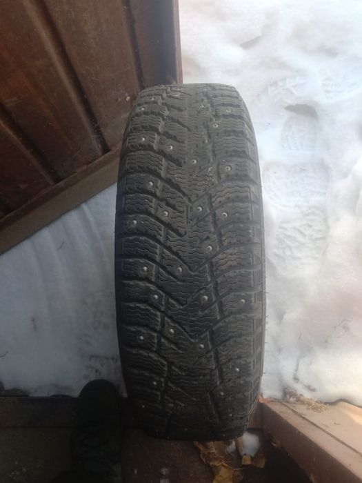 Продам зимные шины с дисками