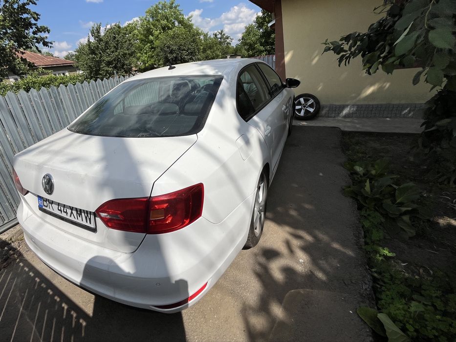 Wolkswagen jetta avariat