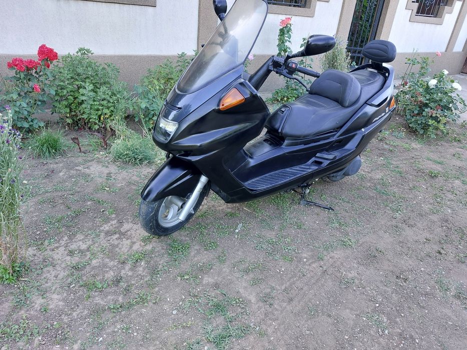 Vând Yamaha Majesty