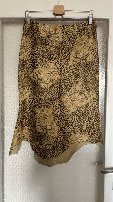 Дизайнерска Кожена пола от естествена кожа нова