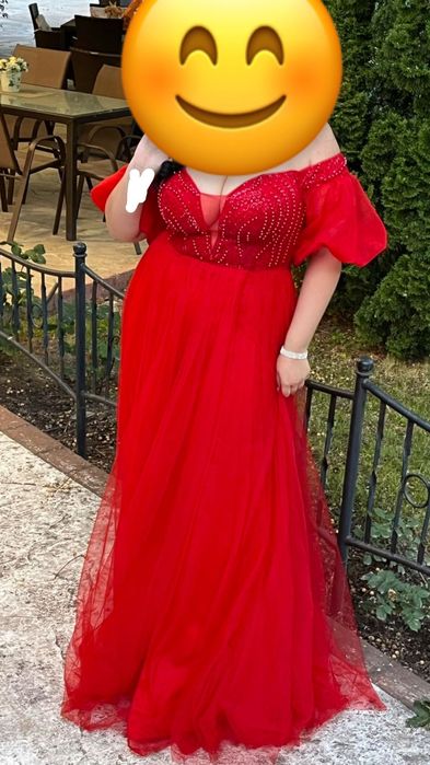 Продавам Бална рокля