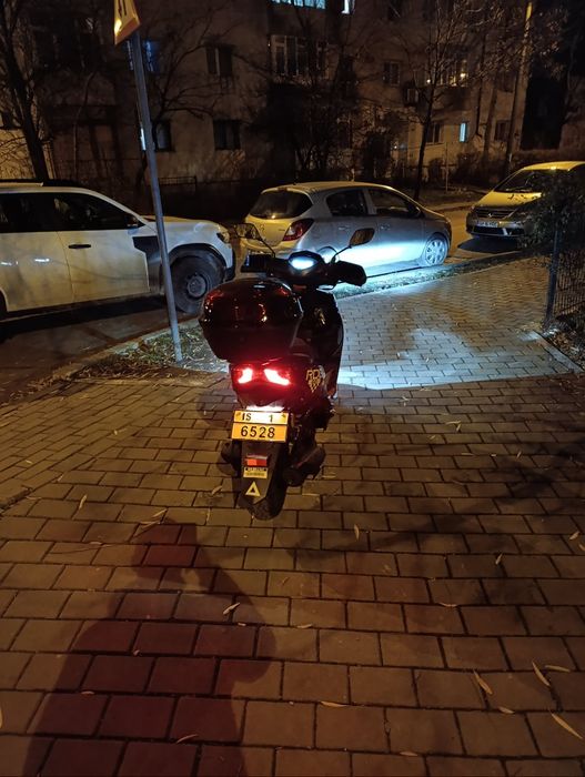 Vând scuter Rdb fara permis,  1200 euro ușor negociabil!