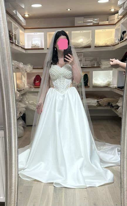 Rochie de mireasa 2026