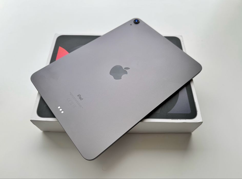 iPad Air (4th Generation) Space Gray Wi-Fi, 64 GB + Apple Pencil 2