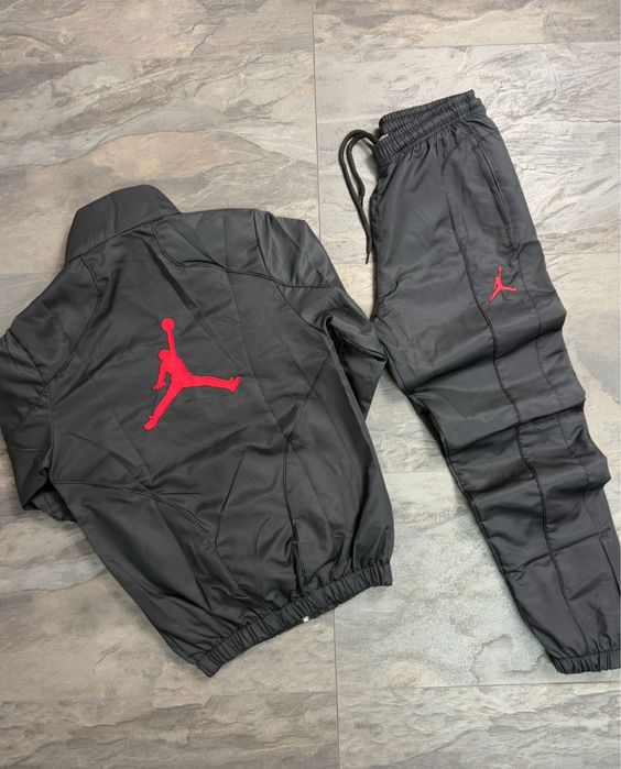 Мъжки спортни екипи Nike