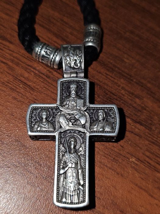 Крест серебряный