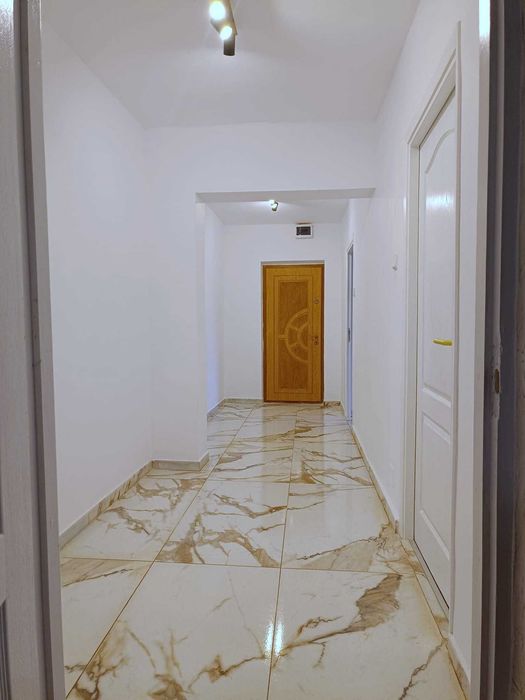 Apartament 4 camere Tomesti la strada principala,100mp, 2 bai