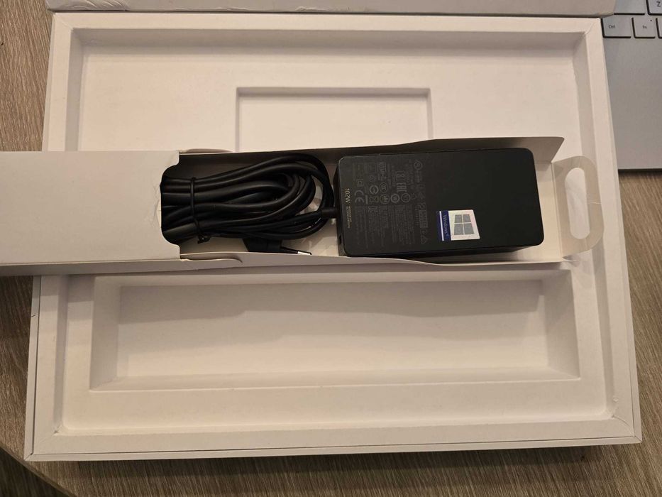 Microsoft Surface Book 3 – i7, 16GB, 256GB, GTX 1650 Max‑Q – Impecabil