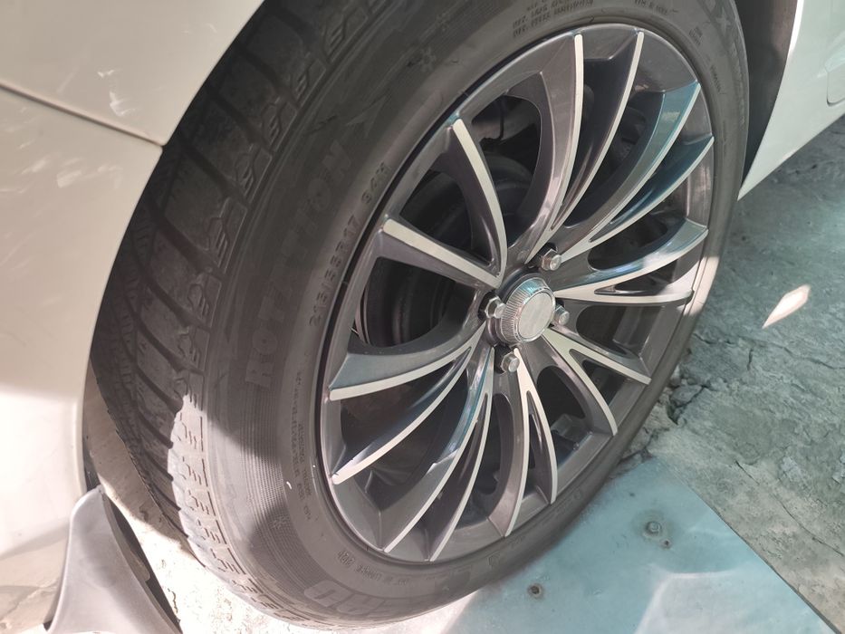 Продам диско банан 215 /55 /R17 /94H WROTATION
