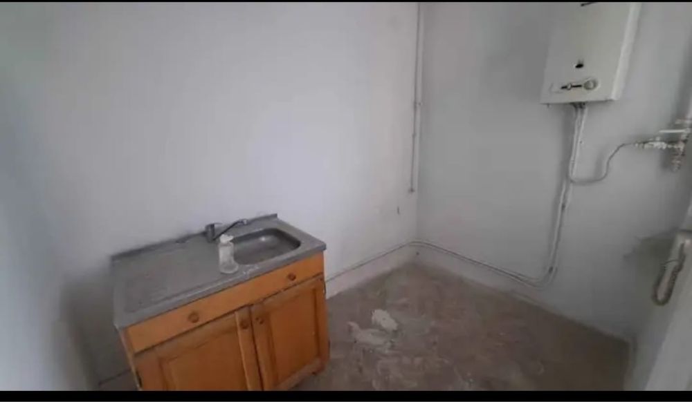 Garsonieră 30 mp – Zona Luminișului, etaj 2