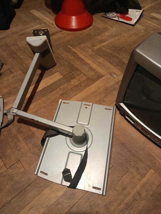 Стенни стойки за телевизор с кинескоп - 2 броя: за 14" и за 25" ТВ