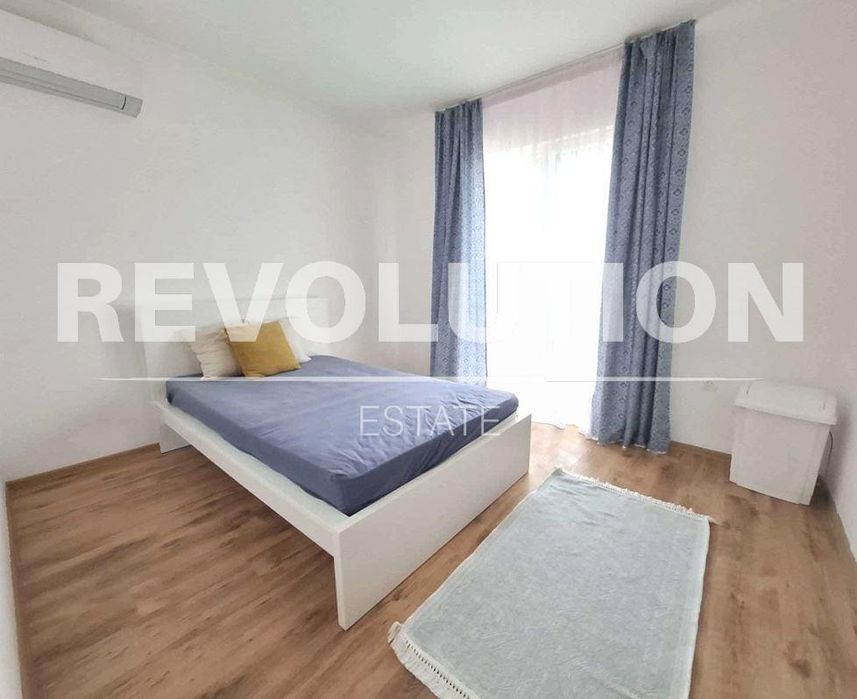 Дава се под наем Къща в к.к. Златни пясъци - 138 кв.м за 847.62 € - Снимка #2