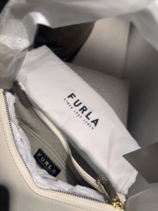 Продам новую сумку Furla