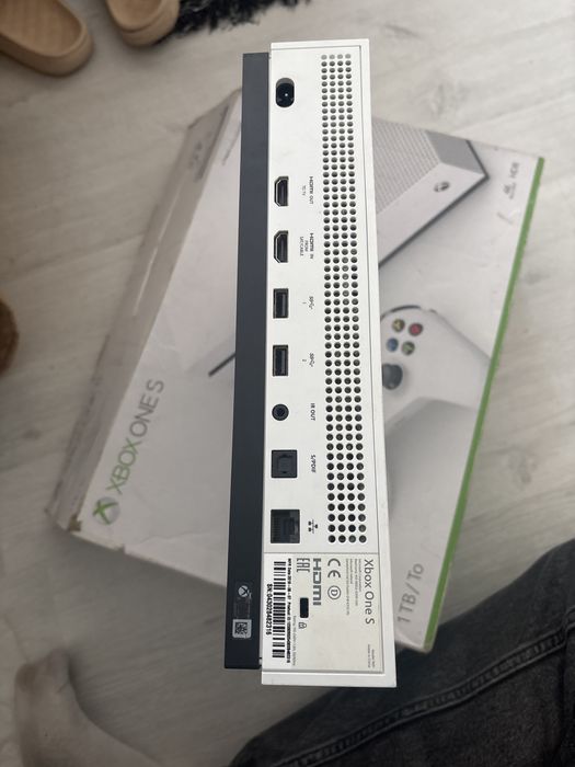 Vand/schimb cu monitor xbox one s 1tb