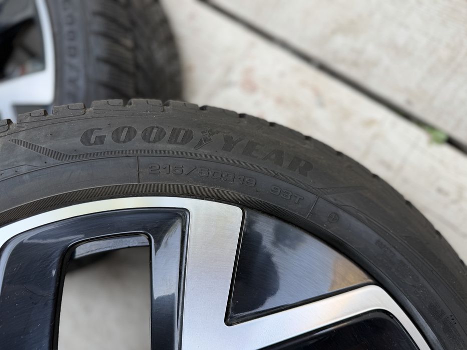 Roți originale VW ID.3 Wellington R19 215/50 R19 Goodyear iarnă Ca Noi