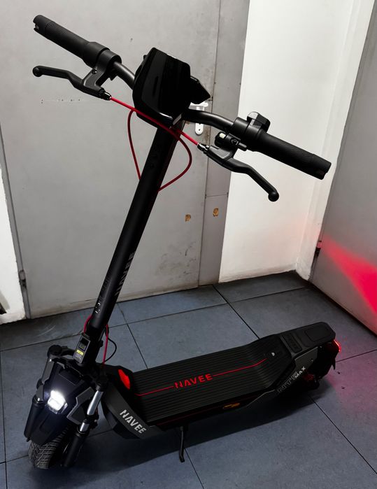 Електрически скутер-тротинетка NAVEE E-SCOOTER NT5 MAX ДО 25 КМ/Ч, ПРОБЕГ ДО 85 КМ. на едва 110 км
