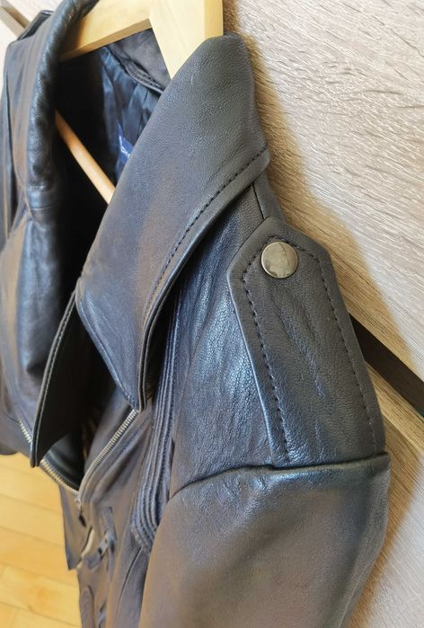 Дамско кожено яке