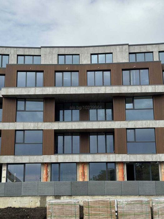 Луксозен имот без аналог на първа линия, вече с АКТ 15