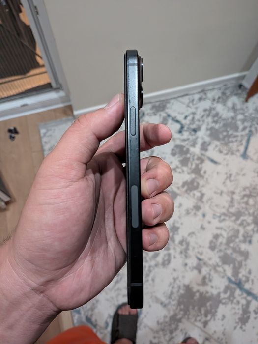 Продам iPhone 15 plus 128Gb