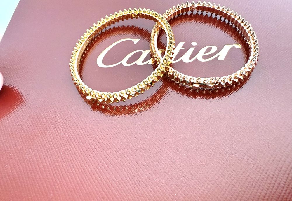 Гривна Cartier цвят розово злато