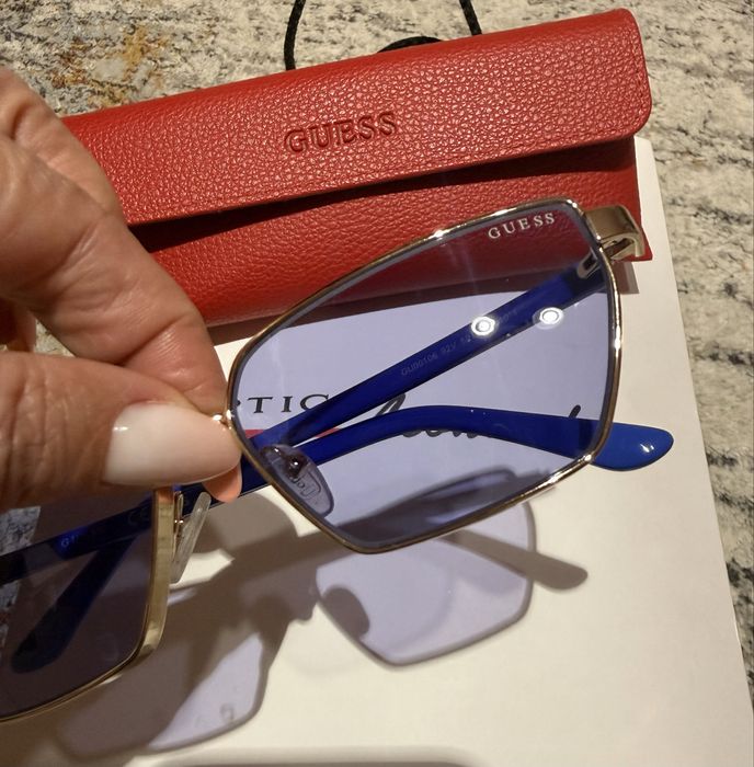 Оригинални слънчеви очила GUESS