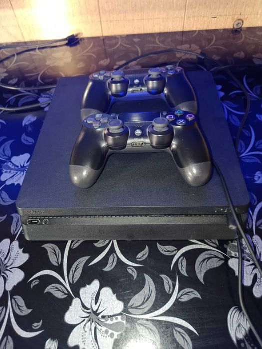 Playstation 4 Slim