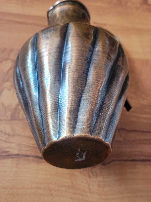 Меден съд, кана, ваза