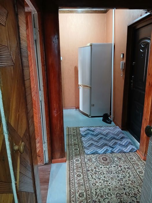 Сдается квартира в 10 мкр.