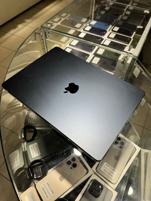 Macbook Air m3 8/512