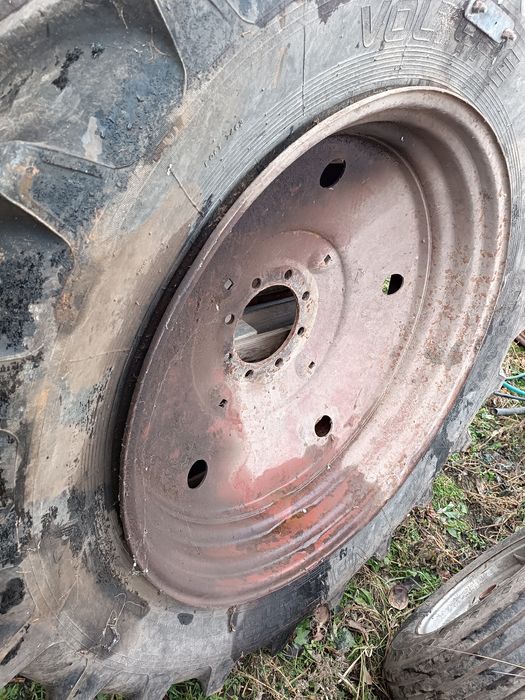 Продам колесо на МТЗ