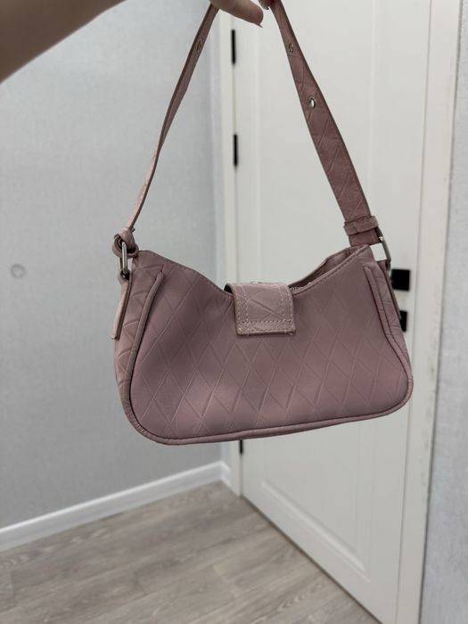 продам 2 сумки маленькие