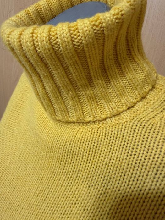 Пуловер поло RALPH LAUREN.  Размер М/S. 100% вълна.
RALPH LAUREN.