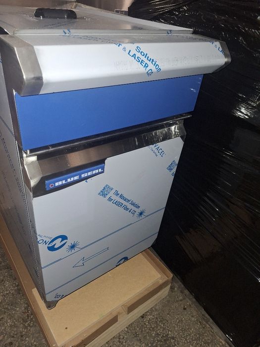 Фритюрник НОВ професионален на газ BLUESEAL
