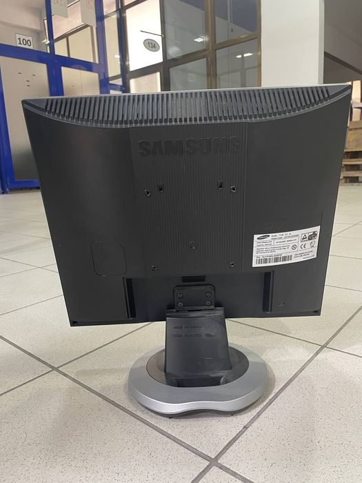 Монитор от компьютера